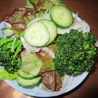 簡単野菜サラダ